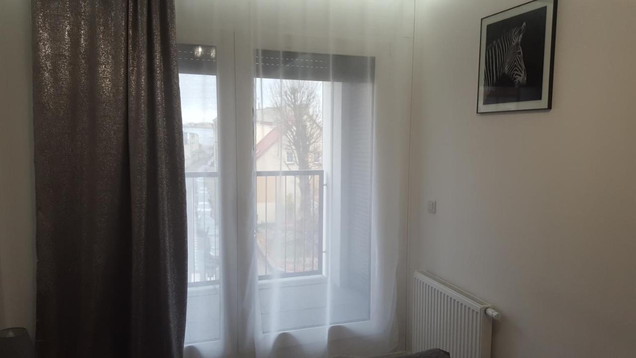Apartament Skarbowa 2 & Parking Leszno  Εξωτερικό φωτογραφία
