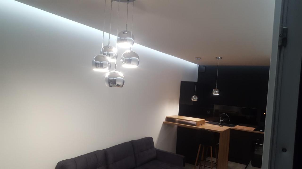 Apartament Skarbowa 2 & Parking Leszno  Εξωτερικό φωτογραφία