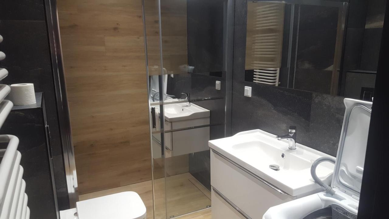 Apartament Skarbowa 2 & Parking Leszno  Εξωτερικό φωτογραφία